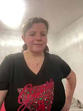 Laura-Loveyou online show from February 20, 2026, 5:24 pm