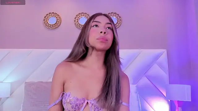 Snapshot of ValeryGomezz chatting on May 25, 2026, 2:45 pm ValeryGomezz online show from May 25, 2026, 2:45 pm