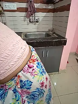 Snapshot of Anaya000 chatting on February 24, 2026, 4:27 pm Anaya000 online show from February 24, 2026, 4:27 pm