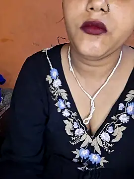 Nency Love143 online show from June 2, 2026, 10:17 am