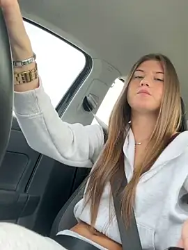 Jadejxox online show from March 23, 2026, 9:46 am