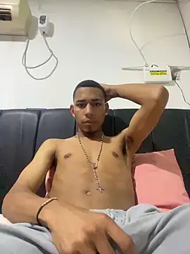 OUBA-boy  online show from February 10, 2026, 7:18 pm