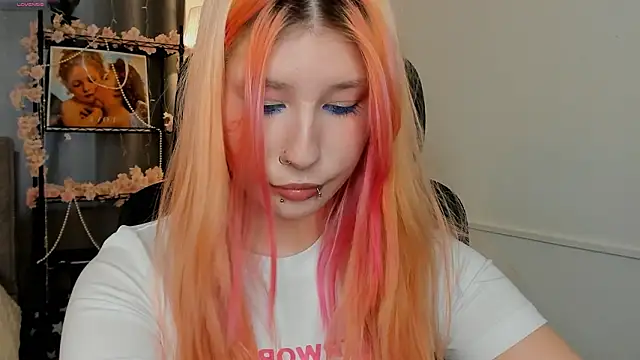 WarmAtEdges online show from March 29, 2026, 2:39 pm