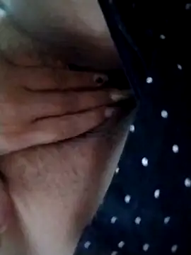 Snapshot of haffsa__ chatting on March 20, 2026, 3:39 pm haffsa online show from March 20, 2026, 3:39 pm