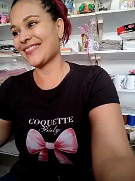 Snapshot of haffsa__ chatting on May 4, 2026, 2:13 pm haffsa online show from May 4, 2026, 2:13 pm