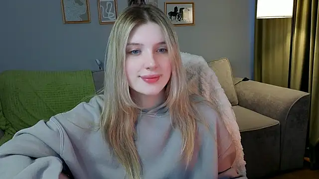 Snapshot of honey_kors chatting on March 28, 2026, 5:18 am honey kors online show from March 28, 2026, 5:18 am