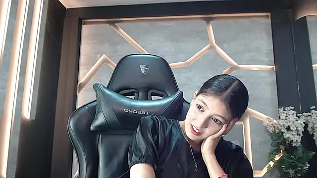 SinLickerr online show from March 4, 2026, 1:06 pm