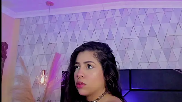 CloheBell online show from February 26, 2026, 11:42 am