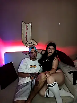 Snapshot of LATINLOVERS_1 chatting on February 27, 2026, 4:45 am LATINLOVERS 1 online show from February 27, 2026, 4:45 am