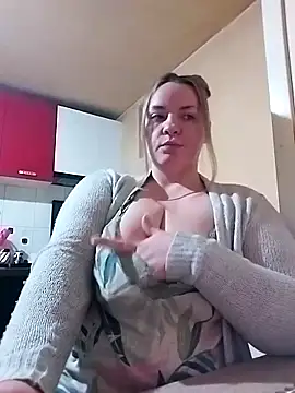 HotStepmommy4 online show from February 20, 2026, 5:24 pm