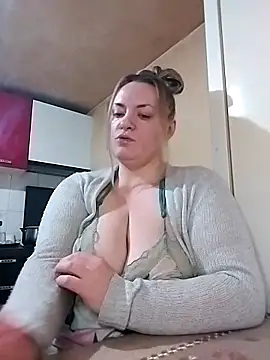 HotStepmommy4 online show from March 12, 2026, 10:49 pm