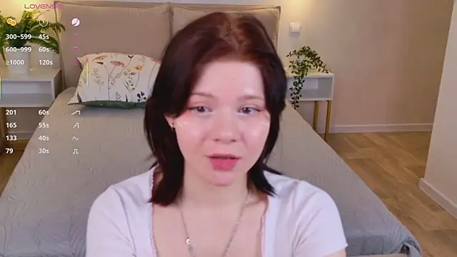 MellyBloomy online show from February 11, 2026, 9:47 am