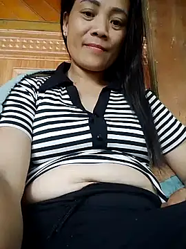 molly-xx online show from June 16, 2026, 7:33 am