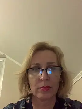 VeltaMur975 online show from February 13, 2026, 8:05 pm