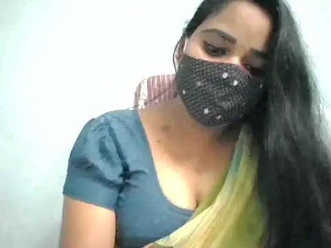 Snapshot of Rathi-priyaa chatting on August 2, 2026, 4:22 am Rathi-priyaa online show from August 2, 2026, 4:22 am
