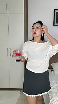 jiejie8888 online show from February 15, 2026, 7:16 am