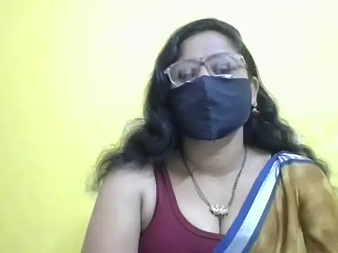 Snapshot of anu-reddyy chatting on April 12, 2026, 4:06 am anu-reddyy online show from April 12, 2026, 4:06 am