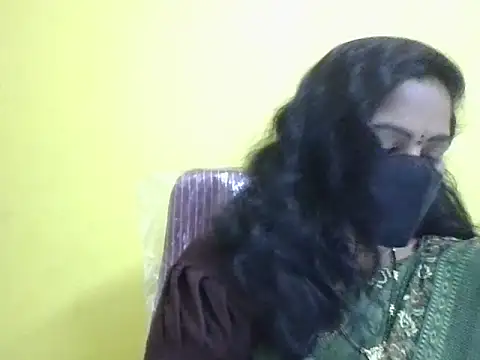 Snapshot of anu-reddyy chatting on April 21, 2026, 10:10 am anu-reddyy online show from April 21, 2026, 10:10 am