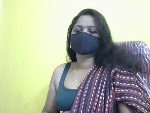 Snapshot of anu-reddyy chatting on April 24, 2026, 11:01 am anu-reddyy online show from April 24, 2026, 11:01 am