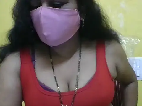 Snapshot of anu-reddyy chatting on May 13, 2026, 5:05 am anu-reddyy online show from May 13, 2026, 5:05 am