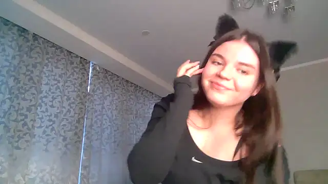 VictoriaPricee online show from March 28, 2026, 1:54 pm