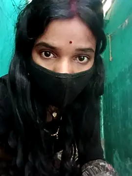 Snapshot of Desi_Couple_P chatting on March 30, 2026, 3:51 am Desi Couple P online show from March 30, 2026, 3:51 am