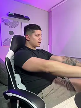  robertobaggioo online show from March 29, 2026, 5:51 am