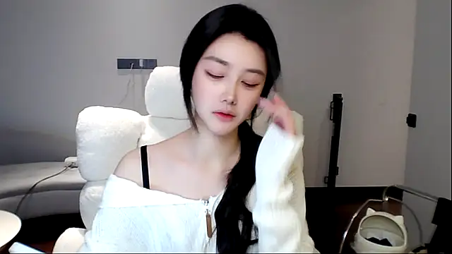 MedeLineayr online show from March 27, 2026, 4:29 am