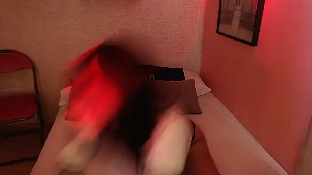 TomieDarkp online show from April 3, 2026, 1:09 pm