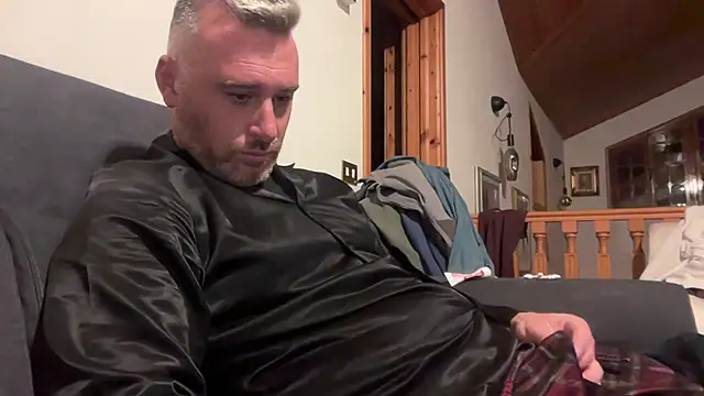 marcovik1 online show from February 26, 2026, 5:56 pm