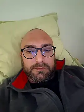 Snapshot of cetriolino chatting on March 19, 2026, 3:49 pm cetriolino online show from March 19, 2026, 3:49 pm