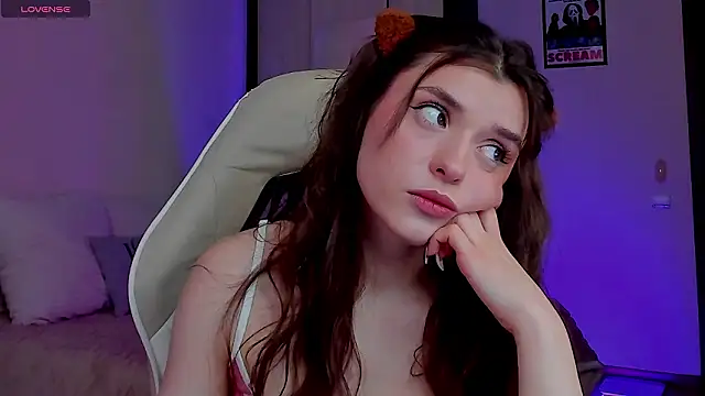 AlyaMiller online show from February 15, 2026, 7:27 am