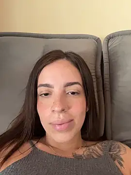 Snapshot of Larinhap chatting on February 13, 2026, 5:42 pm Larinhap online show from February 13, 2026, 5:42 pm