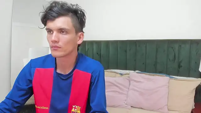 Snapshot of blakeandallisa chatting on March 21, 2026, 6:33 pm blakeandallisa online show from March 21, 2026, 6:33 pm