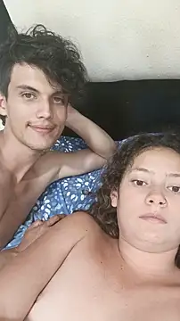 Snapshot of blakeandallisa chatting on April 11, 2026, 1:10 am blakeandallisa online show from April 11, 2026, 1:10 am