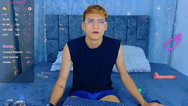 NicolasTorrez online show from April 28, 2026, 2:27 am