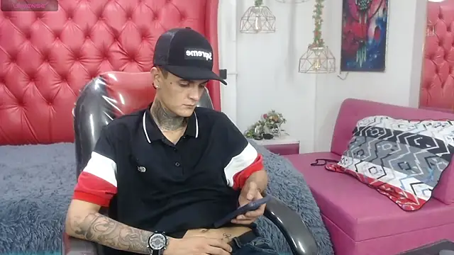 Snapshot of benjamin_anthony chatting on April 15, 2026, 3:13 am benjamin anthony online show from April 15, 2026, 3:13 am