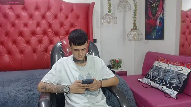 Snapshot of benjamin_anthony chatting on April 16, 2026, 3:51 am benjamin anthony online show from April 16, 2026, 3:51 am