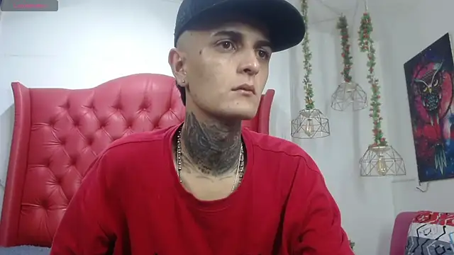 Snapshot of benjamin_anthony chatting on April 18, 2026, 7:29 pm benjamin anthony online show from April 18, 2026, 7:29 pm
