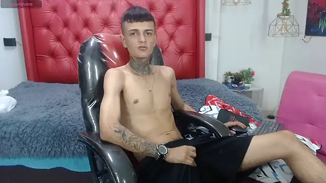 Snapshot of benjamin_anthony chatting on April 23, 2026, 3:30 am benjamin anthony online show from April 23, 2026, 3:30 am