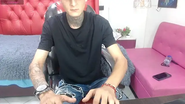 Snapshot of benjamin_anthony chatting on April 24, 2026, 3:42 am benjamin anthony online show from April 24, 2026, 3:42 am
