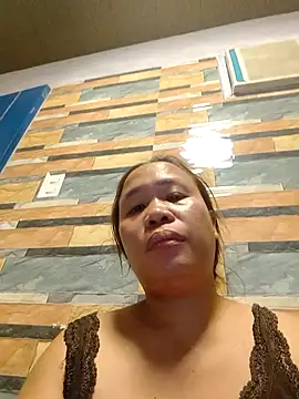 squirtshantal online show from November 4, 2025, 11:31 am