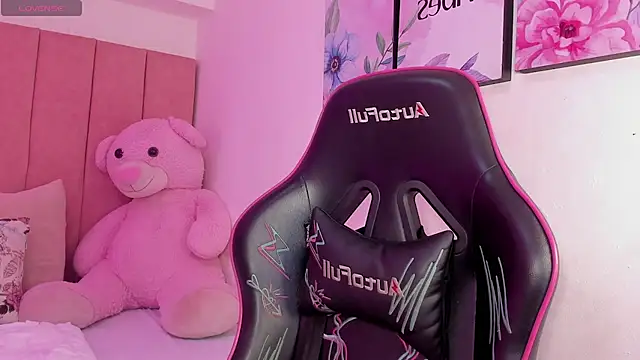 ween sheng  online show from March 25, 2026, 12:11 pm