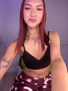 Snapshot of Babyy_blaze chatting on June 14, 2026, 8:05 am Babyy blaze online show from June 14, 2026, 8:05 am