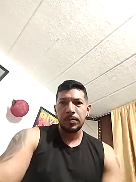 Jesusluis online show from February 12, 2026, 1:11 am