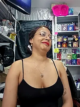 Ana  victoriaa online show from May 5, 2026, 9:12 pm