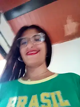 Esperanza  hot online show from March 1, 2026, 9:50 pm