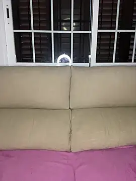 rosemistic online show from May 6, 2026, 6:57 pm
