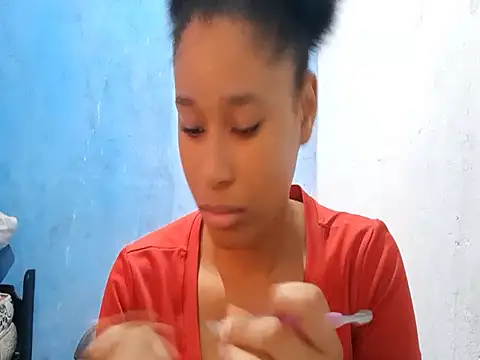 Snapshot of MadelynStamant chatting on March 6, 2026, 12:23 pm MadelynStamant online show from March 6, 2026, 12:23 pm