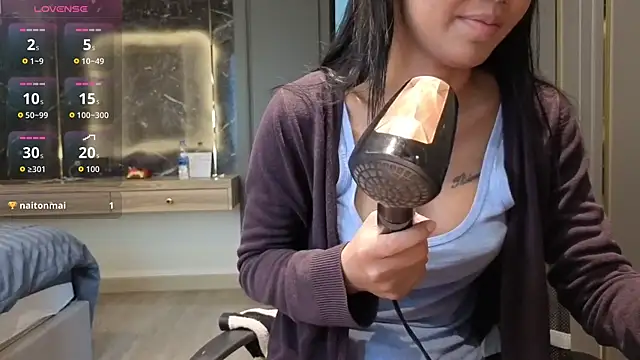 Snapshot of Alittleasaingirl chatting on March 4, 2026, 12:38 am Alittleasaingirl online show from March 4, 2026, 12:38 am